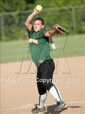 Thumbnail 1 in Oakdale vs Vanden (D3 Section Final) photogallery.
