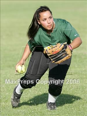 Thumbnail 1 in Oakdale vs Vanden (D3 Section Final) photogallery.