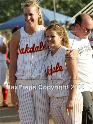 Thumbnail 1 in Oakdale vs Vanden (D3 Section Final) photogallery.