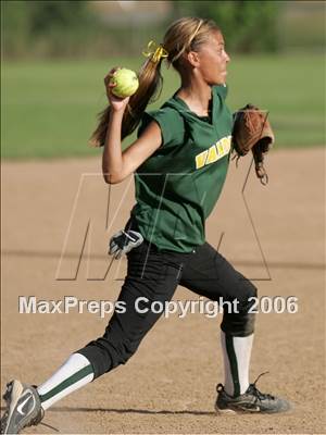 Thumbnail 1 in Oakdale vs Vanden (D3 Section Final) photogallery.