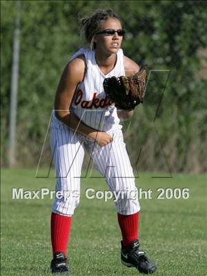 Thumbnail 1 in Oakdale vs Vanden (D3 Section Final) photogallery.