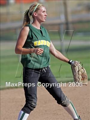 Thumbnail 1 in Oakdale vs Vanden (D3 Section Final) photogallery.