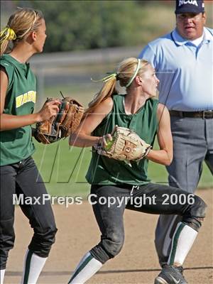 Thumbnail 3 in Oakdale vs Vanden (D3 Section Final) photogallery.
