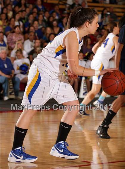 Thumbnail 2 in Avalon vs. Rolling Hills Prep (CIF SS D5A Final) photogallery.