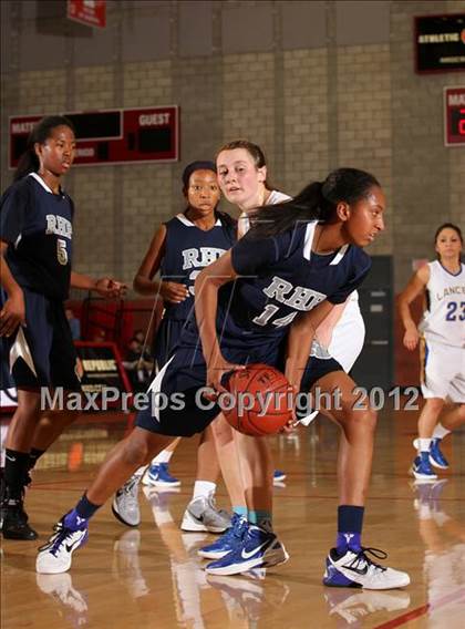 Thumbnail 2 in Avalon vs. Rolling Hills Prep (CIF SS D5A Final) photogallery.
