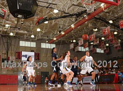 Thumbnail 1 in Avalon vs. Rolling Hills Prep (CIF SS D5A Final) photogallery.