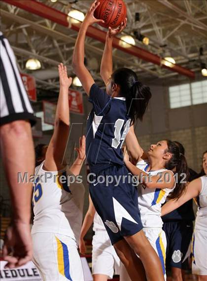 Thumbnail 1 in Avalon vs. Rolling Hills Prep (CIF SS D5A Final) photogallery.