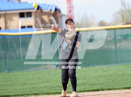 Thumbnail 3 in Farmington @ Syracuse photogallery.