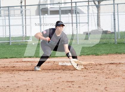 Thumbnail 3 in Farmington @ Syracuse photogallery.