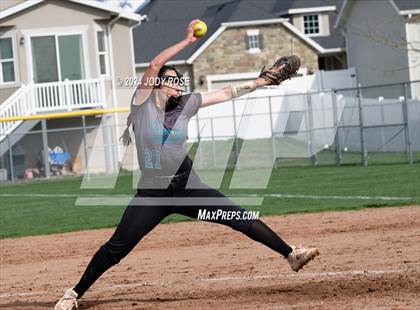 Thumbnail 1 in Farmington @ Syracuse photogallery.