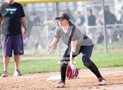 Thumbnail 2 in Farmington @ Syracuse photogallery.