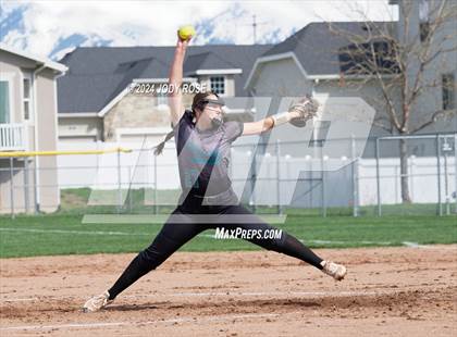 Thumbnail 3 in Farmington @ Syracuse photogallery.