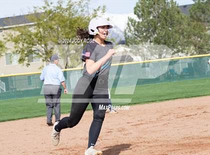 Thumbnail 1 in Farmington @ Syracuse photogallery.