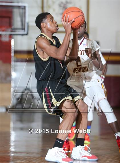Thumbnail 2 in St. Anthony vs Mt. Vernon (Mt. Vernon Tournament) photogallery.