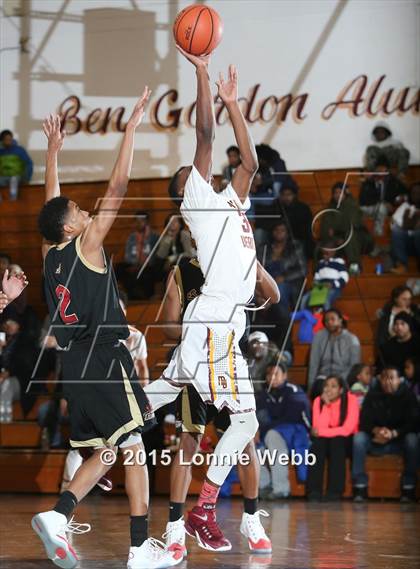 Thumbnail 3 in St. Anthony vs Mt. Vernon (Mt. Vernon Tournament) photogallery.