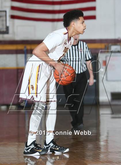 Thumbnail 2 in St. Anthony vs Mt. Vernon (Mt. Vernon Tournament) photogallery.