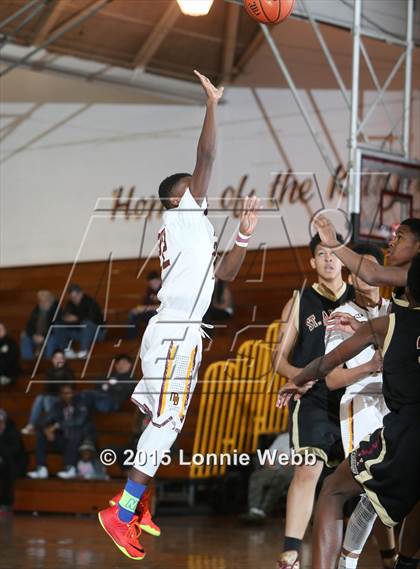 Thumbnail 2 in St. Anthony vs Mt. Vernon (Mt. Vernon Tournament) photogallery.