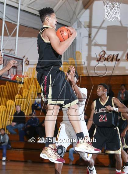 Thumbnail 2 in St. Anthony vs Mt. Vernon (Mt. Vernon Tournament) photogallery.
