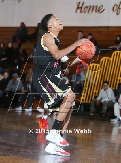 Thumbnail 1 in St. Anthony vs Mt. Vernon (Mt. Vernon Tournament) photogallery.