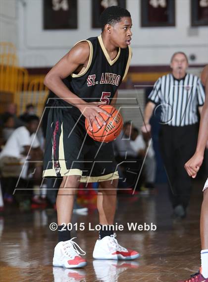 Thumbnail 2 in St. Anthony vs Mt. Vernon (Mt. Vernon Tournament) photogallery.