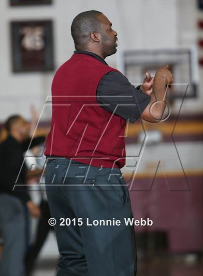 Thumbnail 2 in St. Anthony vs Mt. Vernon (Mt. Vernon Tournament) photogallery.