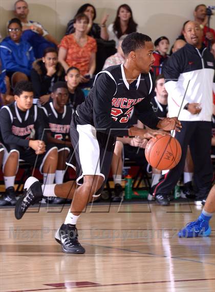 Thumbnail 3 in Cathedral City vs. Buckley (MaxPreps Holiday Classic) photogallery.