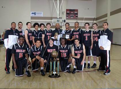 Thumbnail 2 in Cathedral City vs. Buckley (MaxPreps Holiday Classic) photogallery.