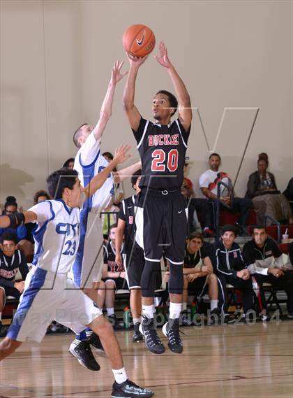 Thumbnail 1 in Cathedral City vs. Buckley (MaxPreps Holiday Classic) photogallery.