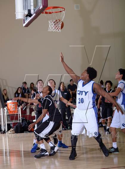 Thumbnail 1 in Cathedral City vs. Buckley (MaxPreps Holiday Classic) photogallery.