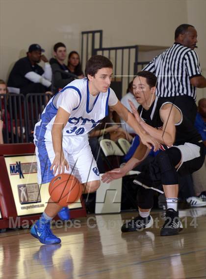 Thumbnail 1 in Cathedral City vs. Buckley (MaxPreps Holiday Classic) photogallery.