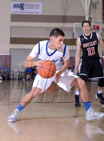 Thumbnail 1 in Cathedral City vs. Buckley (MaxPreps Holiday Classic) photogallery.