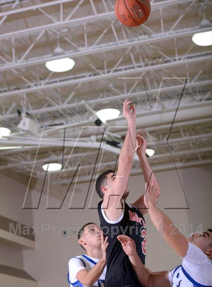 Thumbnail 2 in Cathedral City vs. Buckley (MaxPreps Holiday Classic) photogallery.
