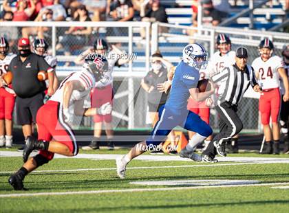 Thumbnail 2 in East Central @ Indianapolis Bishop Chatard photogallery.