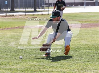 Thumbnail 3 in Burbank @ Monterey Trail photogallery.