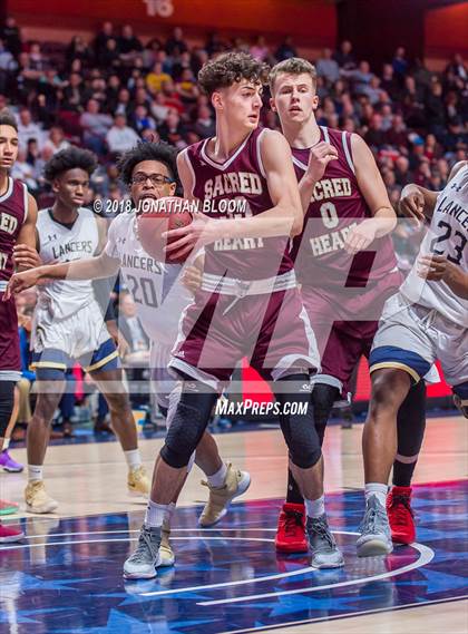 Thumbnail 1 in Sacred Heart vs. Notre Dame Catholic (CIAC D1 Final) photogallery.
