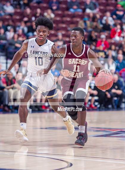 Thumbnail 1 in Sacred Heart vs. Notre Dame Catholic (CIAC D1 Final) photogallery.