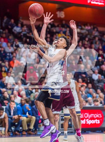 Thumbnail 1 in Sacred Heart vs. Notre Dame Catholic (CIAC D1 Final) photogallery.