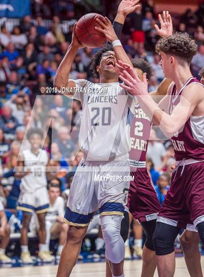 Thumbnail 1 in Sacred Heart vs. Notre Dame Catholic (CIAC D1 Final) photogallery.