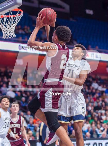 Thumbnail 1 in Sacred Heart vs. Notre Dame Catholic (CIAC D1 Final) photogallery.
