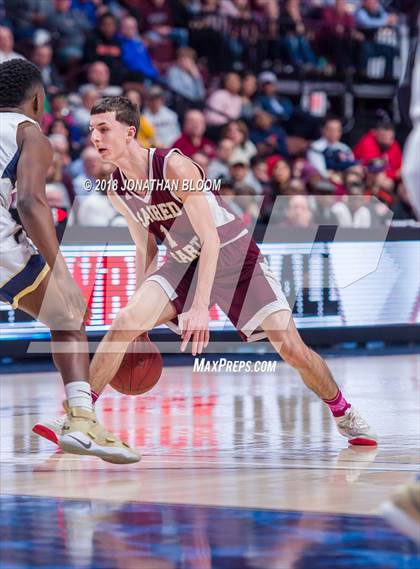 Thumbnail 3 in Sacred Heart vs. Notre Dame Catholic (CIAC D1 Final) photogallery.