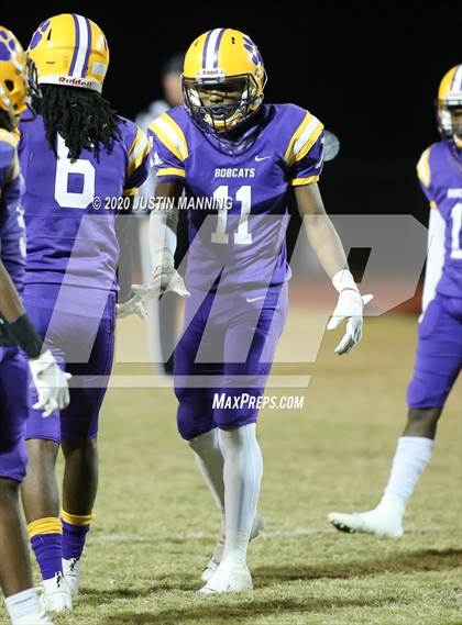 Thumbnail 2 in Gosnell vs. Dumas (AAA 4A 2nd Round Playoff) photogallery.