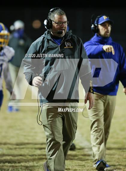 Thumbnail 1 in Gosnell vs. Dumas (AAA 4A 2nd Round Playoff) photogallery.