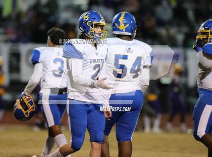 Thumbnail 3 in Gosnell vs. Dumas (AAA 4A 2nd Round Playoff) photogallery.