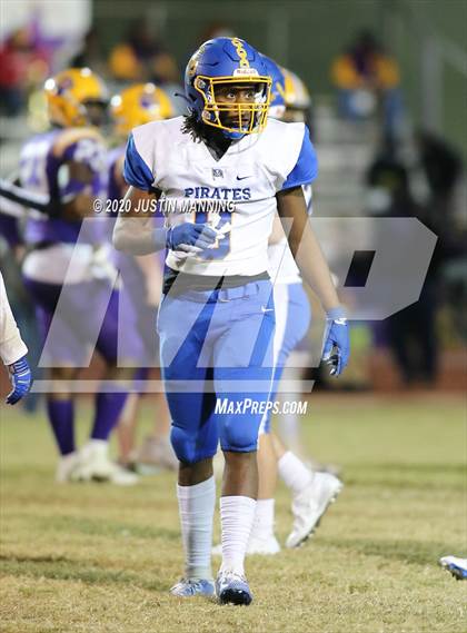 Thumbnail 2 in Gosnell vs. Dumas (AAA 4A 2nd Round Playoff) photogallery.