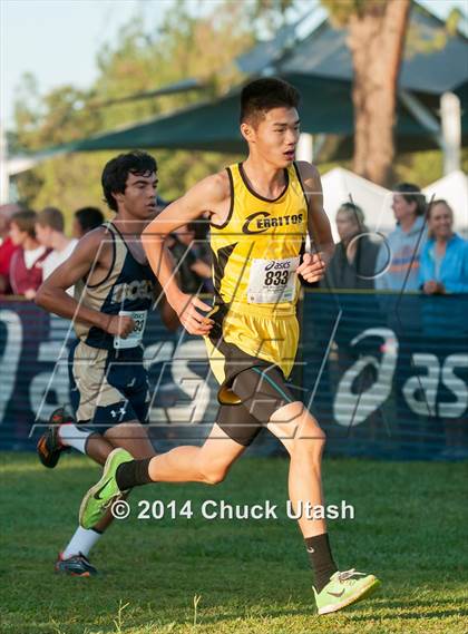 Thumbnail 2 in Clovis Invitational Division 2 5K Varsity Boys Race photogallery.