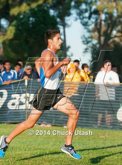 Thumbnail 2 in Clovis Invitational Division 2 5K Varsity Boys Race photogallery.