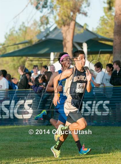 Thumbnail 1 in Clovis Invitational Division 2 5K Varsity Boys Race photogallery.