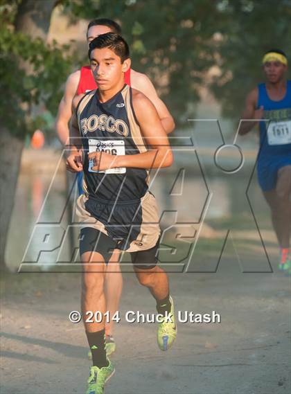Thumbnail 3 in Clovis Invitational Division 2 5K Varsity Boys Race photogallery.