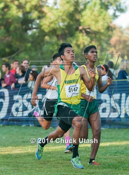 Thumbnail 1 in Clovis Invitational Division 2 5K Varsity Boys Race photogallery.