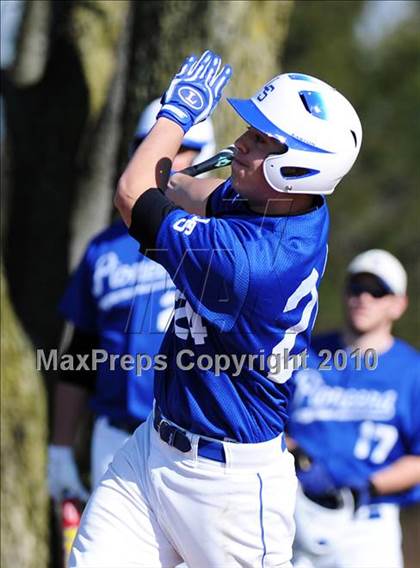 Thumbnail 1 in Lampeter-Strasburg @ Penn Manor photogallery.